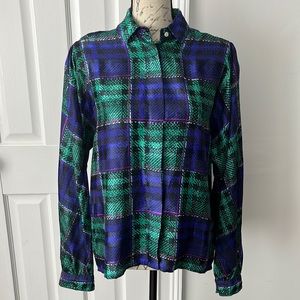 Julien Styled in Paris Silky Blouse